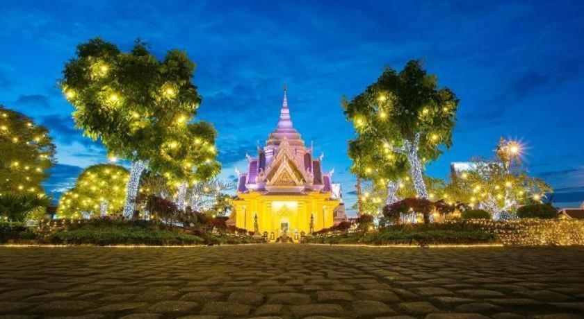 The Impress Khonkaen Hotel Khon Kaen Exterior photo